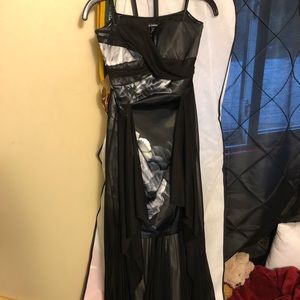 Le chateau formal dress